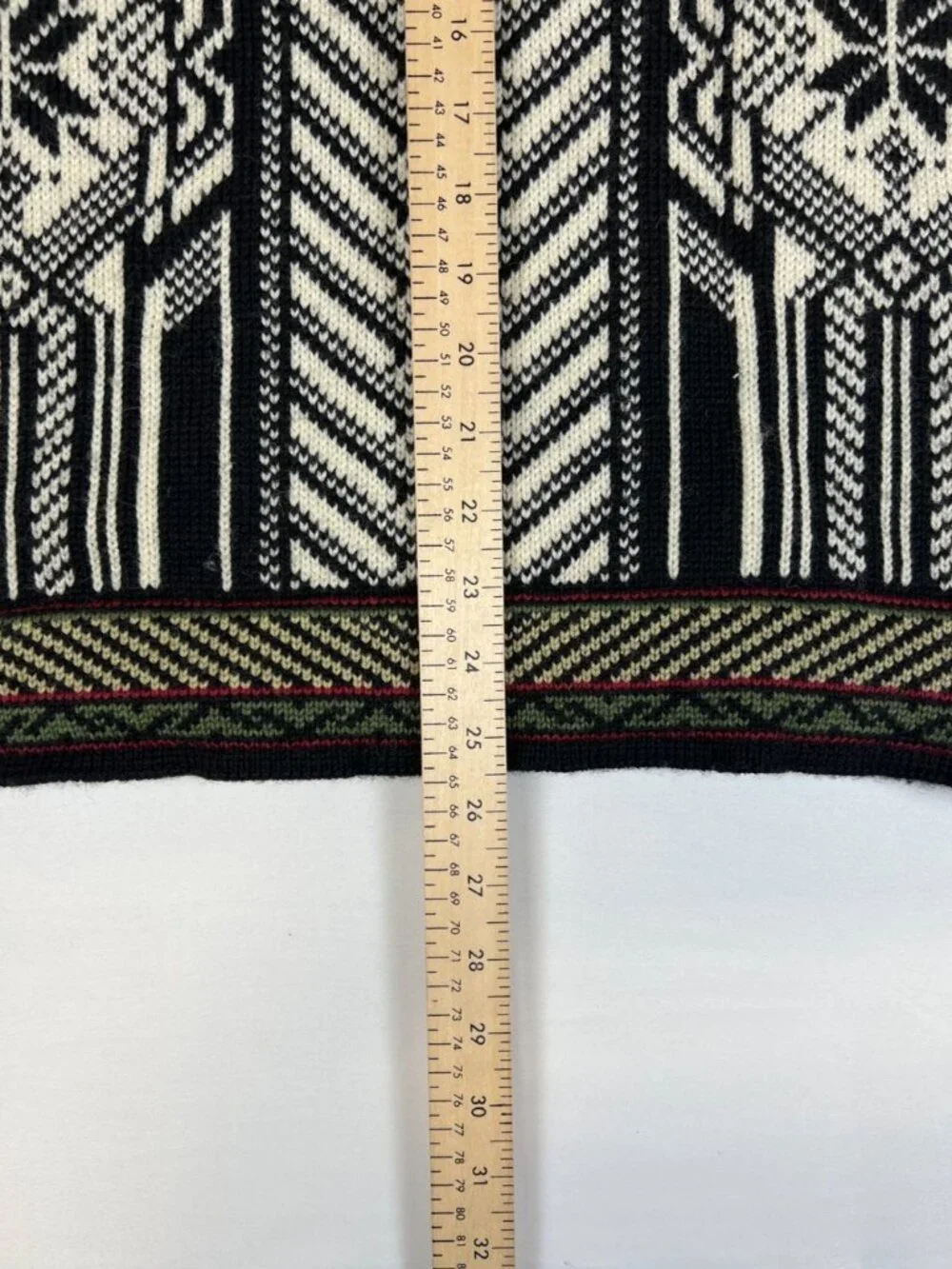 Vintage ODA of Norway Women L Nordic Wool Cardigan Black White Pewter Clasps - Picture 5 of 7